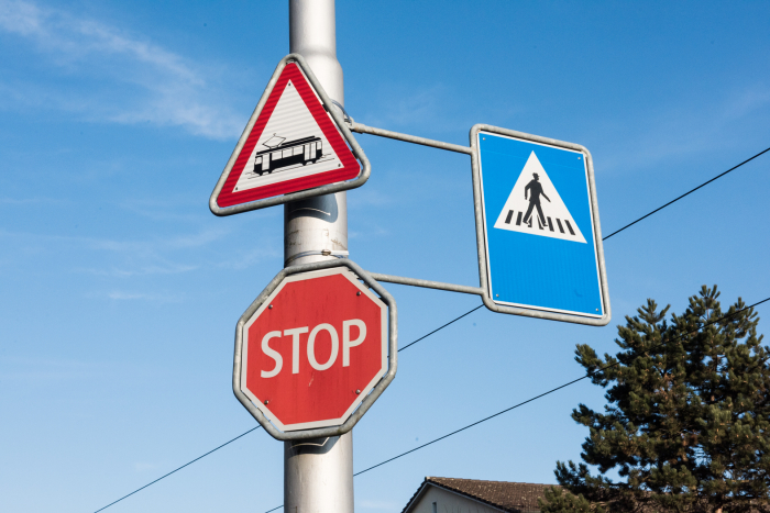 Viele Ansprüche, wenig Raum auf der Baselstrasse.